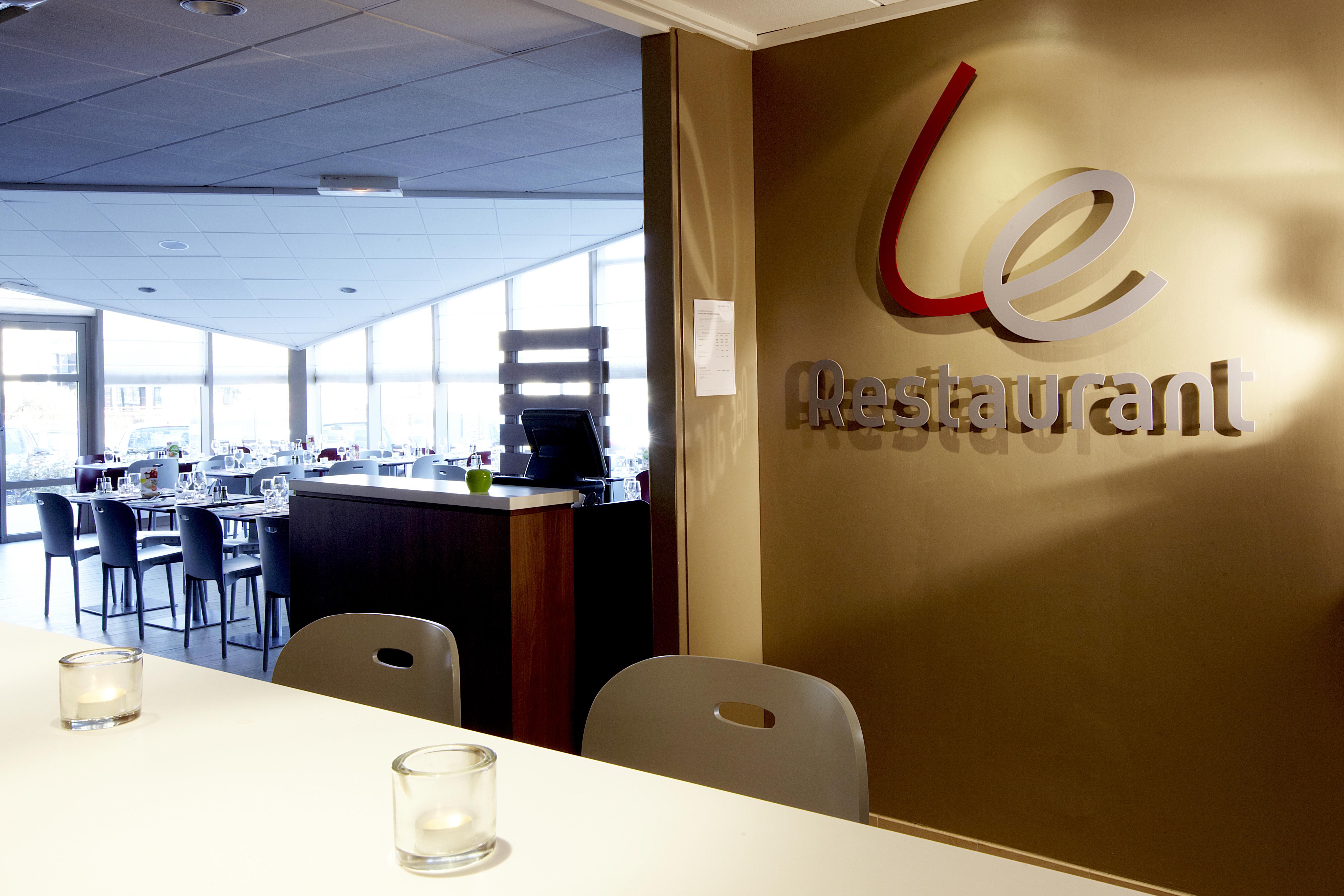 Campanile Paris Ouest - Gennevilliers Barbanniers Hotel Restaurant photo